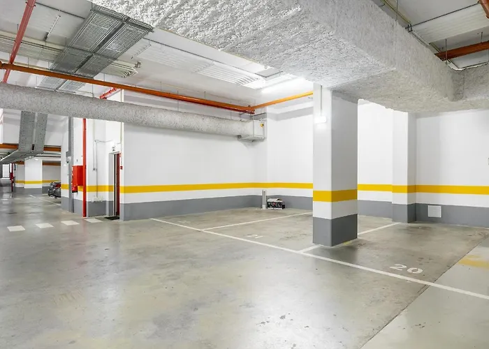 Whome Urban Retreat W/parking, Elevator & Ac By Benfica Stadium Appartement Lissabon